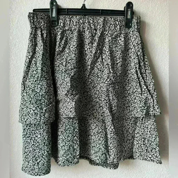 Madewell 100% Viscose Pull-On Tier Mini Skirt in Tudor Floral Size 4 - Picture 4 of 9